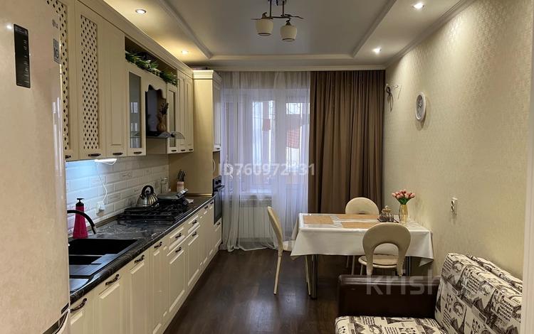 1-комнатная квартира · 52 м² · 1/5 этаж, мкр Северо-Восток за 20.5 млн ₸ в Уральске — фото 2
