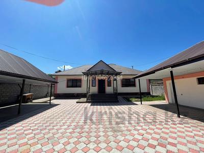 Отдельный дом · 4 комнаты · 180 м² · 6 сот., Наурызбай Батыр 5А — 7 школа лицей за 65 млн 〒 в Талгаре