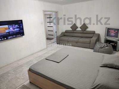 Сағатына пәтерлер в Западно-Казахстанской обл.: 1-бөлмелі пәтер · 40 м² · 1/5 қабат, мкр Астана 6 — Абулхаир хана - 7-мкрн, бағасы: 5 000 〒 1-бөлмелі пәтер · 40 м² · 1/5 қабат, мкр Астана 6 — Абулхаир хана - 7-мкрн, бағасы: 5 000 〒 в Уральске