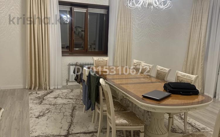 Часть дома · 8 комнат · 300.3 м² · 10 сот., Ж/м Коктал-1. ул Жаяу-Муса 32 за 165 млн ₸ в Астане, Сарыарка р-н — фото 2
