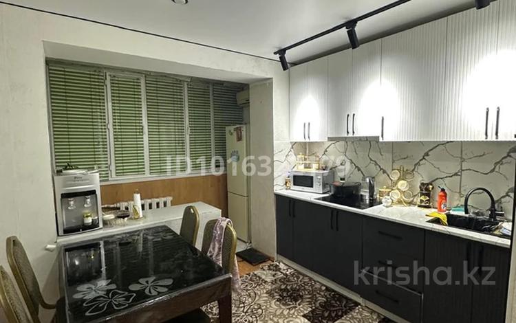 3-бөлмелі пәтер · 90 м² · 2/5 қабат, Ракешива 21 — Ракешива, бағасы: 300 000 ₸ в Талдыкоргане, мкр Жастар — фото 2