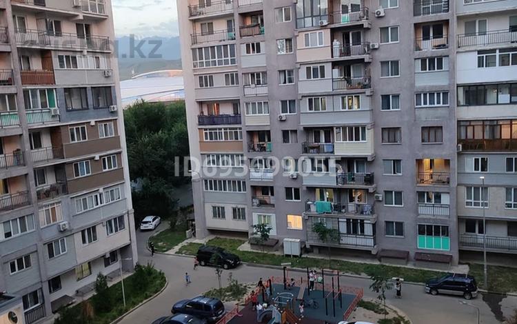 3-комнатная квартира, 83 м², 6/9 этаж помесячно, Кульджинский тракт 16/40 — Halyk Arena