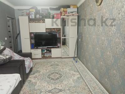 2-бөлмелі пәтер · 44 м² · 4/5 қабат, Майкудук, 17й микрорайон, бағасы: 13 млн 〒 в Караганде, Алихана Бокейханова р-н