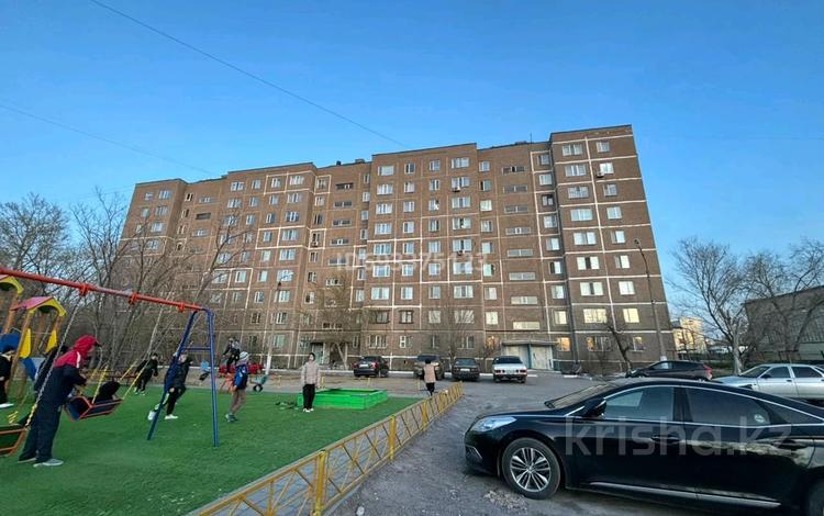 2-комнатная квартира, 29 м², 3/9 этаж, Чернышевский 100/1 — 4 школа за 12.5 млн 〒 в Темиртау — фото 2