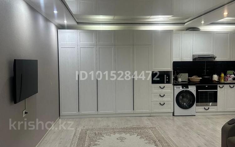 1-бөлмелі пәтер · 43 м² · 3/10 қабат, Ақсай-5 ш/а. 25, бағасы: 32 млн ₸ в Алматы, Ауэзовский р-н — фото 2
