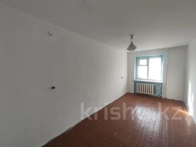 3-комнатная квартира · 60 м² · 4/5 этаж, Ауэзова 31 за 8.7 млн ₸ в Аксу