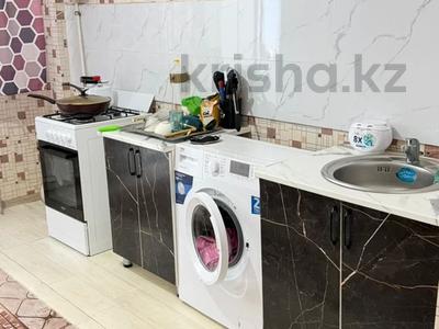 1-комнатная квартира · 61 м² · 2/9 этаж, мкр Туран-2 39 А за 100 000 ₸ в Шымкенте, Каратауский р-н