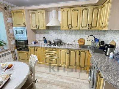 4-бөлмелі пәтер · 85 м² · 3/5 қабат, Мамыр-2 ш/а., бағасы: 70 млн ₸ в Алматы, Ауэзовский р-н
