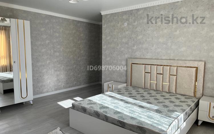2-бөлмелі пәтер · 86 м² · 10/12 қабат, Нұрсәт ш/а, Назарбекова — Шаяхметов, бағасы: 300 000 ₸ в Шымкенте, Каратауский р-н — фото 2