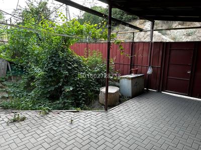 Отдельный дом · 6 комнат · 122 м² · 9.69 сот., мкр Айнабулак-3, Бурундайская 183а 183а — Жансугурова за 62 млн 〒 в Алматы, Жетысуский р-н