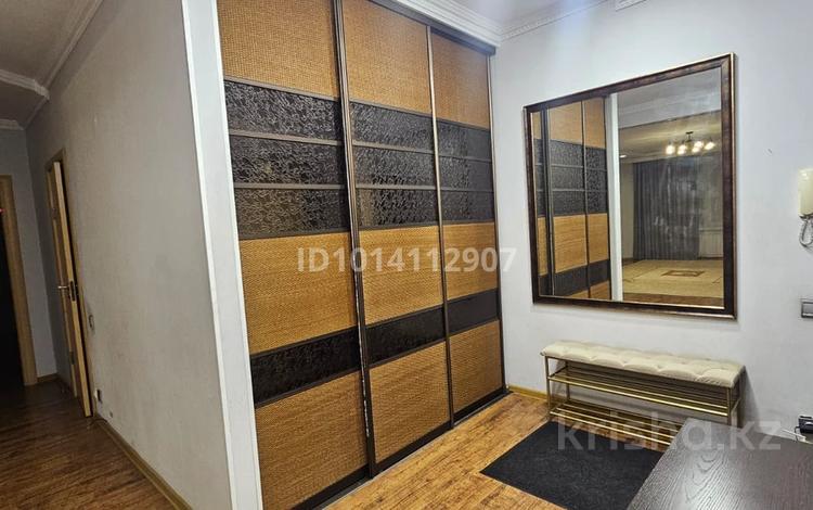 3-комнатная квартира · 114 м² · 11 этаж, Ходжанова 76 за 500 000 ₸ в Алматы, Бостандыкский р-н — фото 2