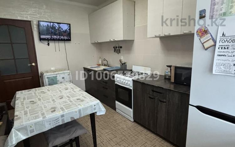 2-комнатная квартира · 56.6 м² · 9/9 этаж, Нур сити 16 за 14.5 млн 〒 в Актобе — фото 2