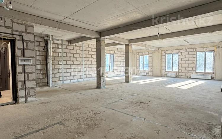 4-бөлмелі пәтер · 127.1 м² · 1/3 қабат, Керей Жанибек Хандар, бағасы: ~ 174.1 млн ₸ в Алматы, Медеуский р-н — фото 2