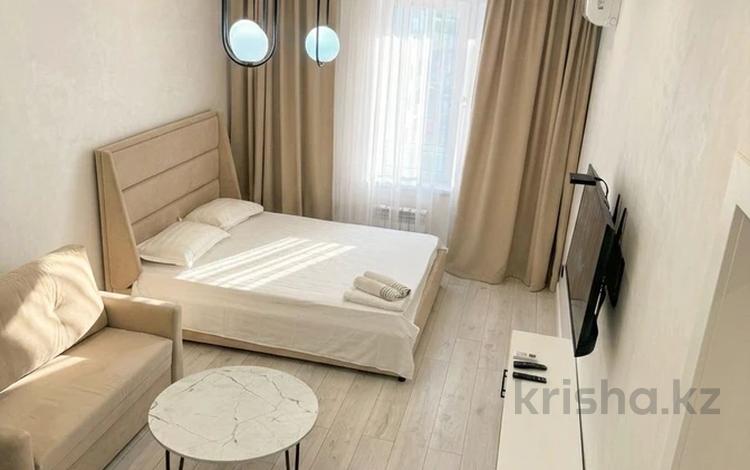 1-комнатная квартира · 30 м² · 10/12 этаж, Райымбека 210 за 17 000 ₸ в Алматы, Алмалинский р-н — фото 2