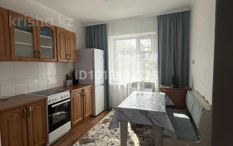 1-комнатная квартира · 40 м² · 2/9 этаж, Синицына 11 — По дороге Би Боранбая за 16.5 млн ₸ в Семее — фото 2