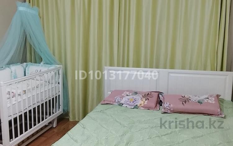 3-бөлмелі пәтер · 68 м² · 1/5 қабат, Космическая 8/1, бағасы: 28 млн ₸ в Усть-Каменогорске — фото 2
