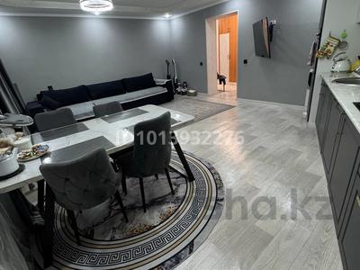 4-комнатная квартира · 80 м² · 1/5 этаж, Бажова 333/5 — Бажова за 25.5 млн ₸ в Усть-Каменогорске