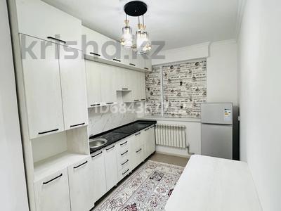 2-бөлмелі пәтер, 60 м², 2/12 қабат ай сайын, 11 35/1 — Областной Акимат, бағасы: 140 000 〒 в Туркестане