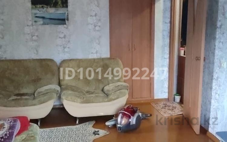3-комнатная квартира · 48 м² · 4/5 этаж, Мира 16 за 3.2 млн ₸ в Алтайском — фото 2