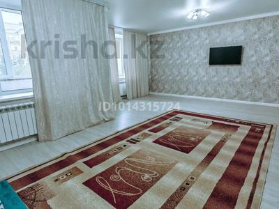 3-комнатная квартира · 102 м² · 2/5 этаж, мкр. Алтын орда, М.Шокай 5К за 44 млн ₸ в Актобе