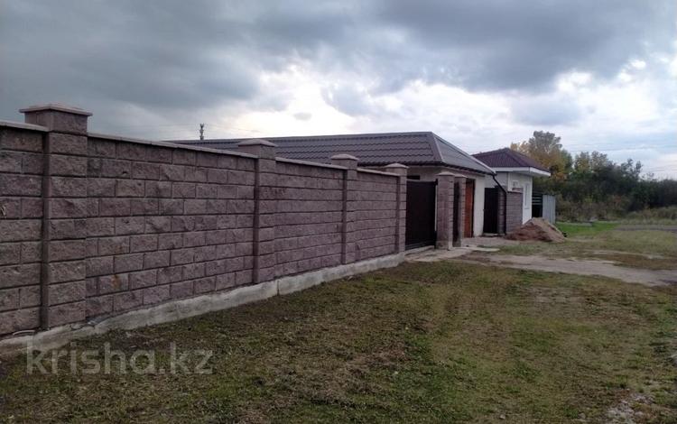 Отдельный дом · 2 комнаты · 50.8 м² · 9 сот., Микрорайон Солнечный 9 за 35 млн 〒 в Петропавловске — фото 2