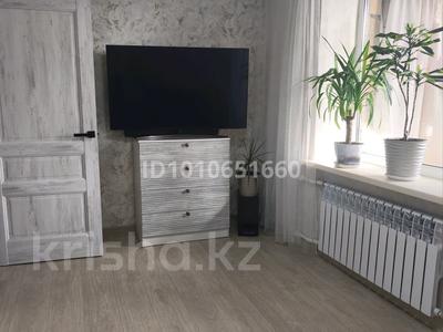 2-бөлмелі пәтер · 41.8 м² · 5/5 қабат, Пришахтинск, Пришахтинск, 22й микрорайон 23, бағасы: 13 млн ₸ в Караганде, Алихана Бокейханова р-н