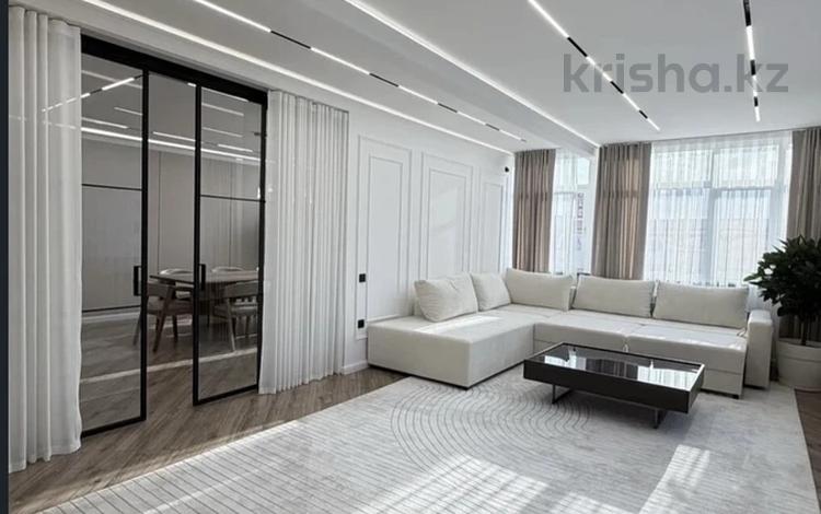 3-комнатная квартира · 100 м² · 15 этаж, Аль-Фараби 41 за 800 000 ₸ в Алматы, Бостандыкский р-н — фото 2