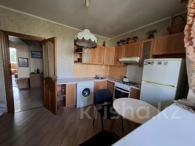 2-бөлмелі пәтер · 55 м² · 4/5 қабат, Мамыр-1 ш/а. 3 — Шаляпина момышулы, бағасы: 280 000 ₸ в Алматы, Ауэзовский р-н