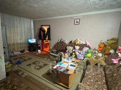 2-комнатная квартира · 42 м² · 1/4 этаж, Бауыржан Момышулы 32 за ~ 6.5 млн 〒 в Экибастузе