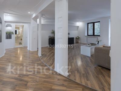 Продажа квартир в Алматы: 4-комнатная квартира · 211 м² · 3/4 этаж, М. Оспанова - Роскошная квартира в элитном районе — Достык за 160 млн 〒 4-комнатная квартира · 211 м² · 3/4 этаж, М. Оспанова - Роскошная квартира в элитном районе — Достык за 160 млн 〒 в Алматы, Медеуский р-н