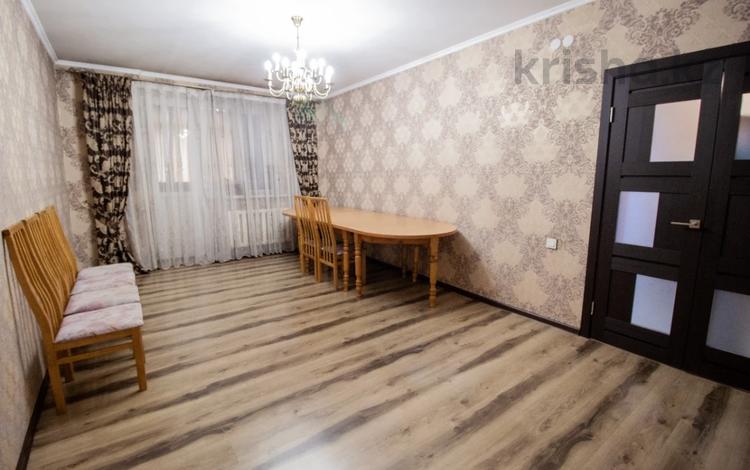 3-комнатная квартира, 80 м², 5/5 этаж, Толебаева — Абылай Хана за 33 млн 〒 в Талдыкоргане — фото 2