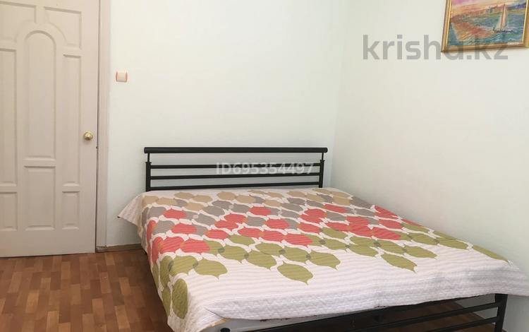 3-бөлмелі пәтер, 70 м² тәулік бойы, 9-й мкр 10, бағасы: 150 000 〒 в Актау, 9-й мкр — фото 2