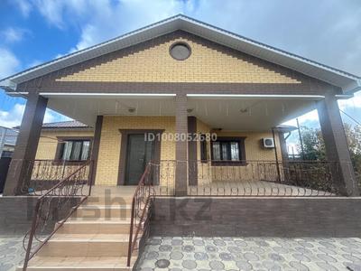Жеке үй · 4 бөлме · 250 м² · 7.4 жүзд., мкр Сарыкамыс-2, 14 39, бағасы: 52 млн ₸ в Атырау