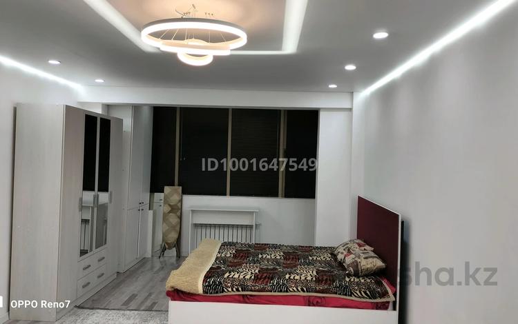 1-комнатная квартира · 46 м² · 8/10 этаж, Мкр Аксай, Б. Момышулы за 250 000 ₸ в Алматы, Ауэзовский р-н — фото 2