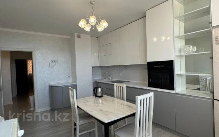 3-бөлмелі пәтер · 92 м² · 11/16 қабат, Юго-Восток ш/а., Шахтеров 52, бағасы: 40 млн ₸ в Караганде, Казыбек би р-н — фото 12