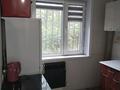 1-комнатная квартира · 48 м² · 1/5 этаж, Майкудук, Майкудук, 14й микрорайон — Рядом есть остановка, магазин, детская площадка., парковка. за 10 000 ₸ в Караганде, Алихана Бокейханова р-н — фото 3