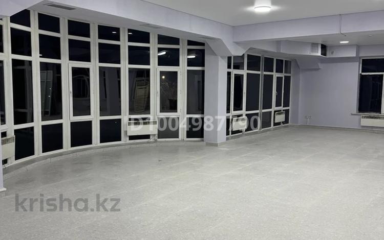 Дүкендер мен бутиктер, фитнес және спорт, медорталықтар мен дәріханалар, білім орталықтары, ойын-сауық, конференц-залдар, кабинеттер және жұмыс орындары, студиялар · 200 м², бағасы: 1.8 млн 〒 в Алматы, Ауэзовский р-н — фото 10