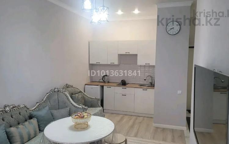 2-комнатная квартира · 39 м² · 3 этаж, Казыбек би 3/2 за 250 000 ₸ в Астане, Нура р-н — фото 2