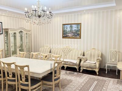 4-комнатная квартира · 250 м² · 11/18 этаж, Туркестан 2 за 1 млн 〒 в Астане, Есильский р-н