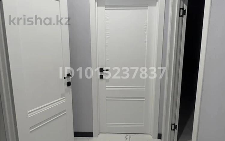 2-бөлмелі пәтер · 55 м² · 2/10 қабат, Юго-Восток ш/а., Букетова 3/4, бағасы: 25 000 ₸ в Караганде, Казыбек би р-н — фото 3