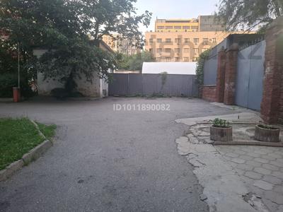 Отдельный дом · 9 комнат · 380 м², Байтурсунова 169б — Тимирязева за 550 млн ₸ в Алматы, Бостандыкский р-н