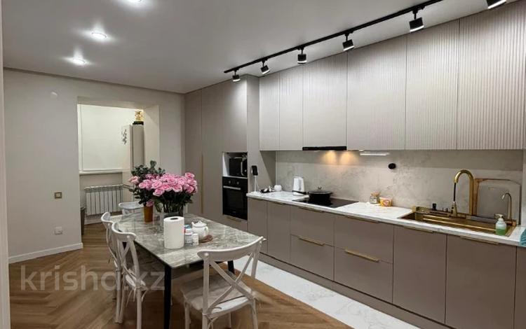 1-комнатная квартира · 55.3 м² · 8/12 этаж, Айнаколь 60 за 30 млн ₸ в Астане, Сарайшык р-н — фото 2