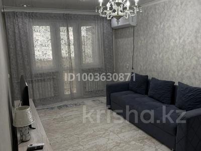 2-бөлмелі пәтер · 60 м² · 1/5 қабат, 16-шағынаудан 8, бағасы: 250 000 ₸ в Шымкенте, Аль-Фарабийский р-н