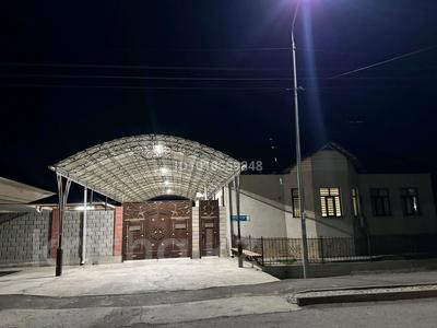 Жеке үй · 5 бөлме · 200 м², А. Жүйнекей 87 — Орталық, бағасы: 50 000 ₸ в Туркестане