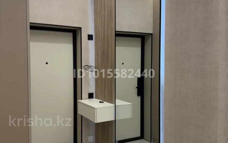 2-бөлмелі пәтер · 74 м² · 3/9 қабат, Есенберлина 94, бағасы: 48 млн ₸ в Усть-Каменогорске — фото 2