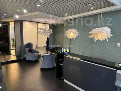 Свободное назначение, офисы, магазины и бутики, салоны красоты, медцентры и аптеки, образование · 196 м² за 353 млн 〒 в Алматы, Бостандыкский р-н