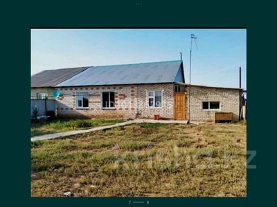 Отдельный дом · 4 комнаты · 100 м² · 10 сот., мкр. Зачаганск пгт, Меловые Горки 61 — Меловые горки за 15 млн ₸ в Уральске