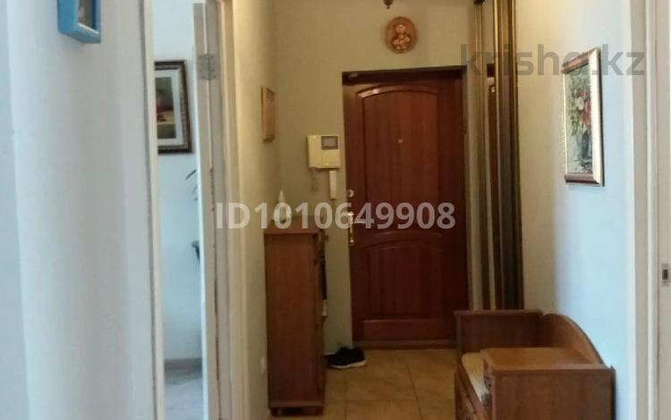 3-бөлмелі пәтер · 73.3 м² · 3/5 қабат, мкр №11, Жандосова 49 — Алтынсарина, бағасы: ~ 58 млн ₸ в Алматы, Ауэзовский р-н — фото 2
