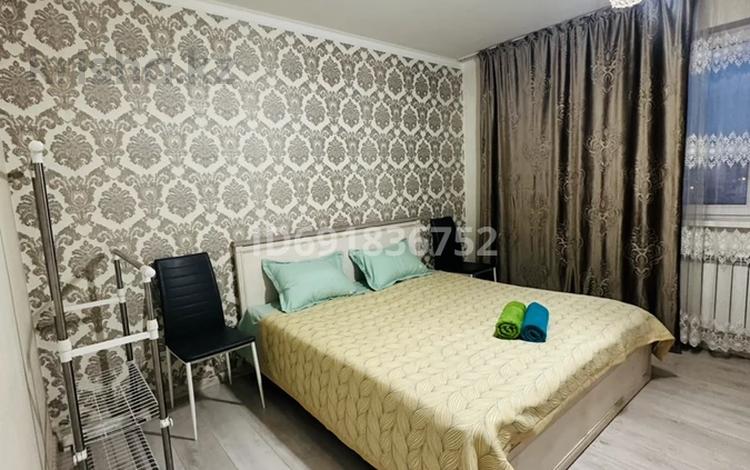 1-бөлмелі пәтер · 45 м² · 5/10 қабат, мкр Аксай-5 25, бағасы: 2 500 〒 в Алматы, Ауэзовский р-н — фото 2