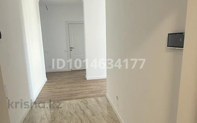 3-бөлмелі пәтер · 73.1 м² · 3/9 қабат, Нурсая-3 ш/а., Абулхайр-хана 69/3, 69/5, бағасы: 42 млн ₸ в Атырау, мкр Нурсая-3 — фото 2